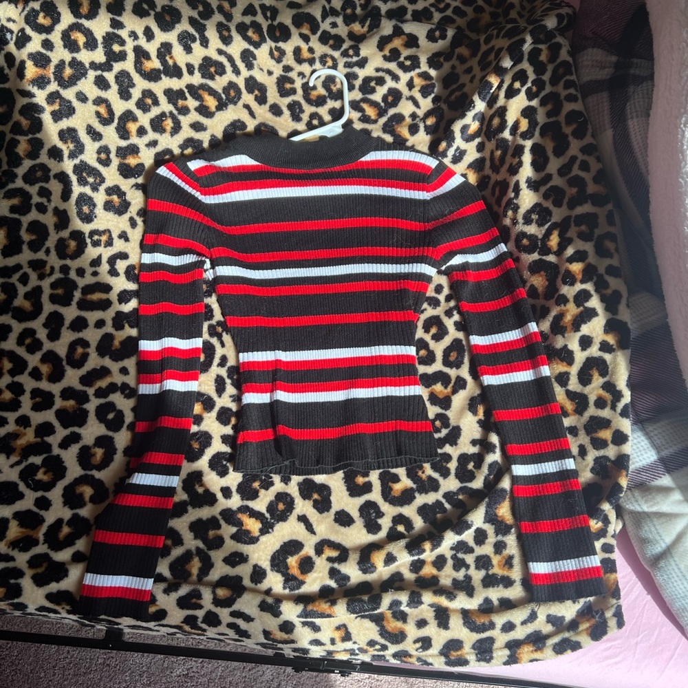 Striped turtle neck